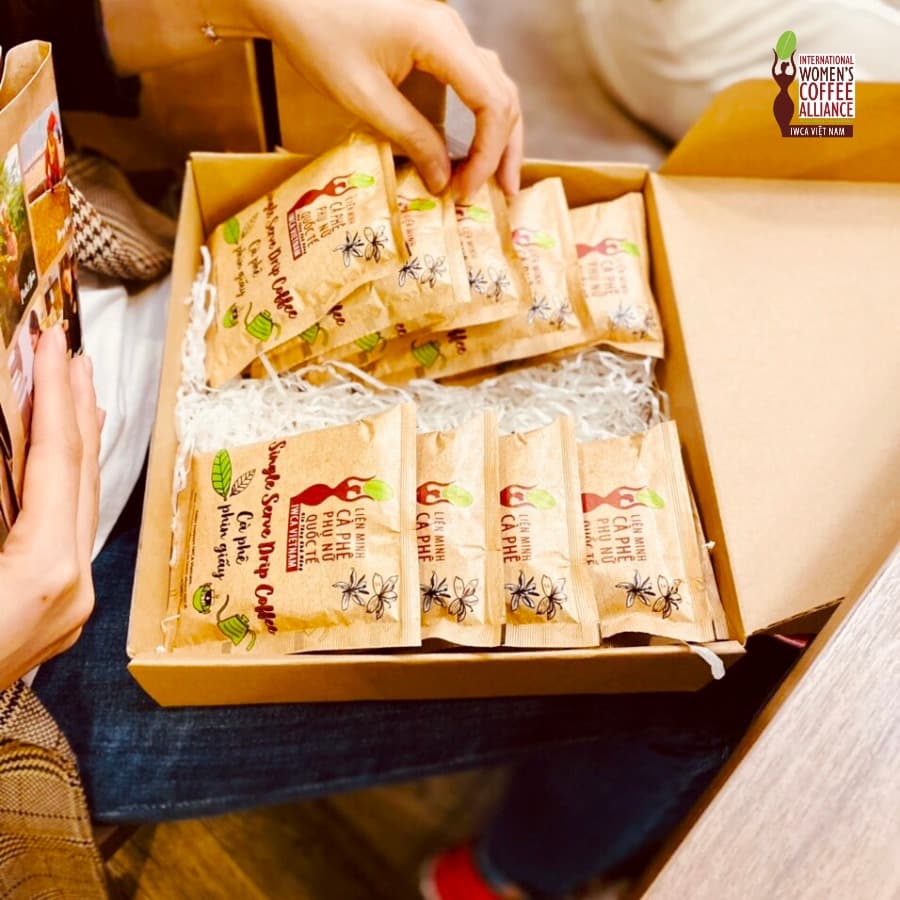 Bà Kristina - Đại diện tổ chức Lao động quốc tế (ILO) sang thăm IWCA VietNam